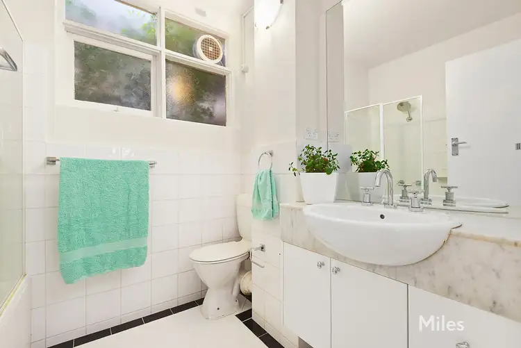 Fifth view of Homely apartment listing, 9/10 Ashby Grove, Eaglemont VIC 3084