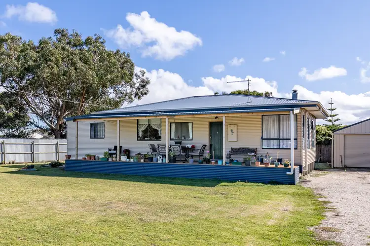 3 Hansen Street, Seaspray VIC 3851