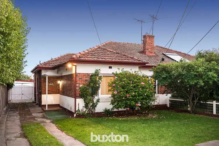 6A Crewe Road, Hughesdale VIC 3166