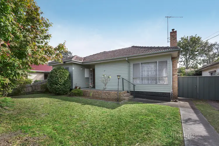 Main view of Homely house listing, 17 Thornton Street, Bentleigh East VIC 3165