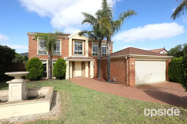 17 Golden Way, Hillside VIC 3037
