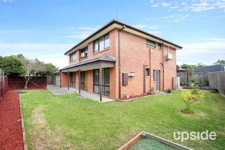 27 Emanuel Drive, Seaford VIC 3198
