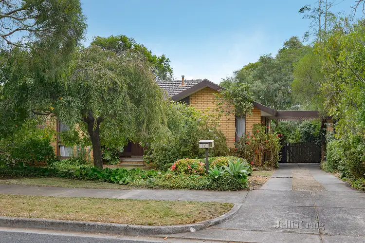 16 Linlithgow Street, Mitcham VIC 3132
