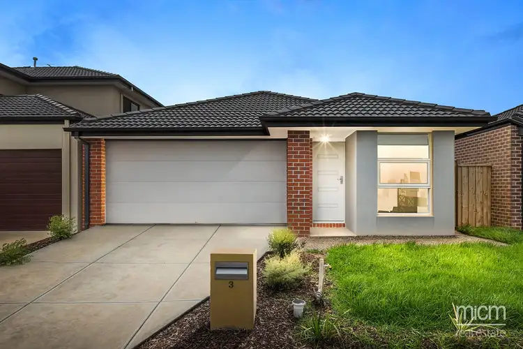 3 Tuncurry Road, Point Cook VIC 3030