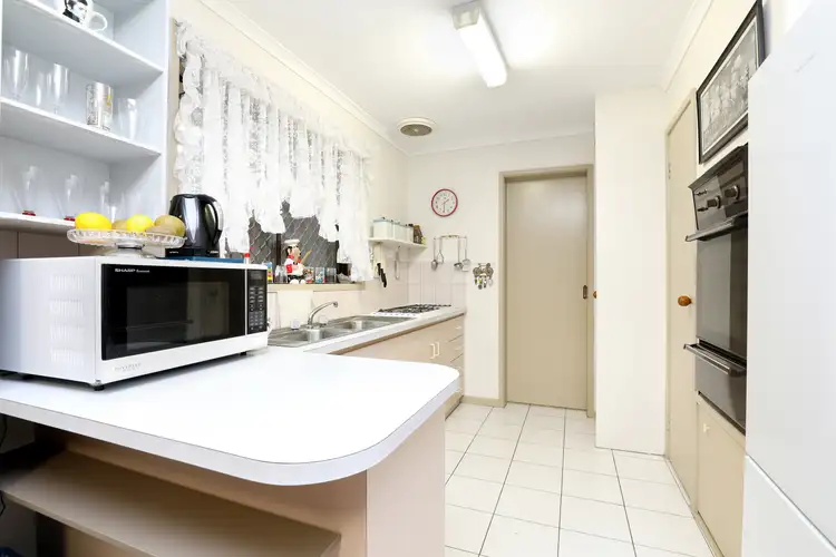 Fifth view of Homely unit listing, 2A Toledo Road, St Albans VIC 3021