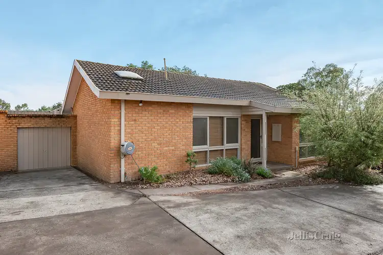 2/86 Mountain View Road, Montmorency VIC 3094