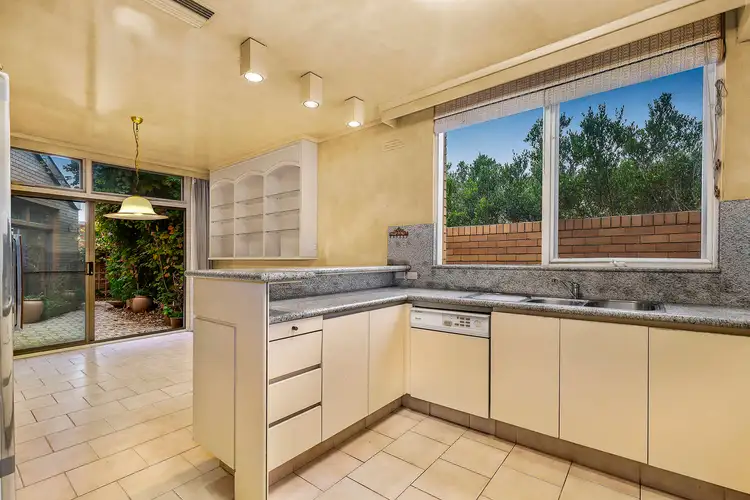 Fifth view of Homely house listing, 4 Heymount Close, Toorak VIC 3142