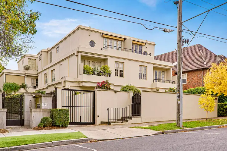11/105 Mathoura Road, Toorak VIC 3142