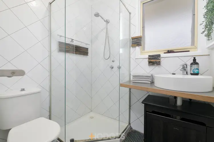 Fourth view of Homely apartment listing, 2/16 Williams Grove, Bonbeach VIC 3196