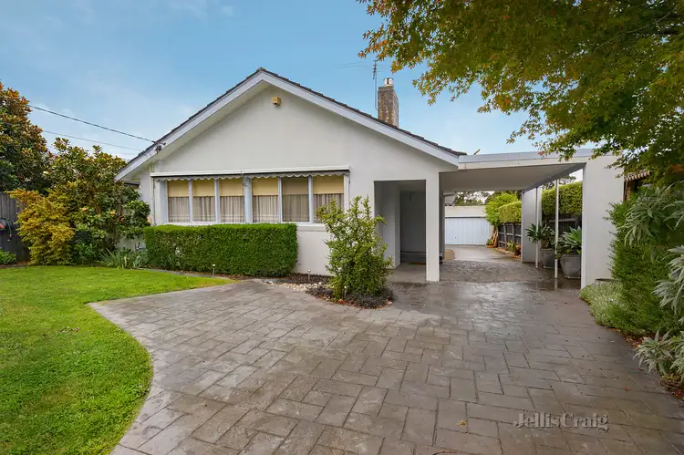 55 Sevenoaks Road, Burwood East VIC 3151