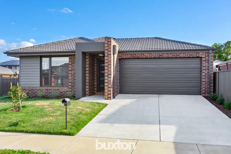 16 Flewin Avenue, Miners Rest VIC 3352