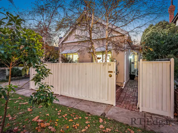 19 Nepean Highway, Elsternwick VIC 3185