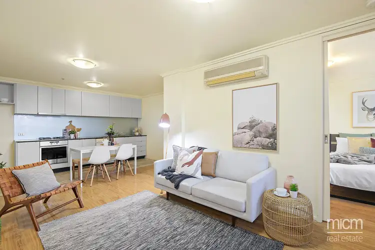 Third view of Homely apartment listing, 3/90 Kavanagh Street, Southbank VIC 3006