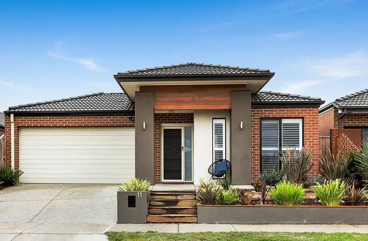 11 Divagate Avenue, Doreen VIC 3754