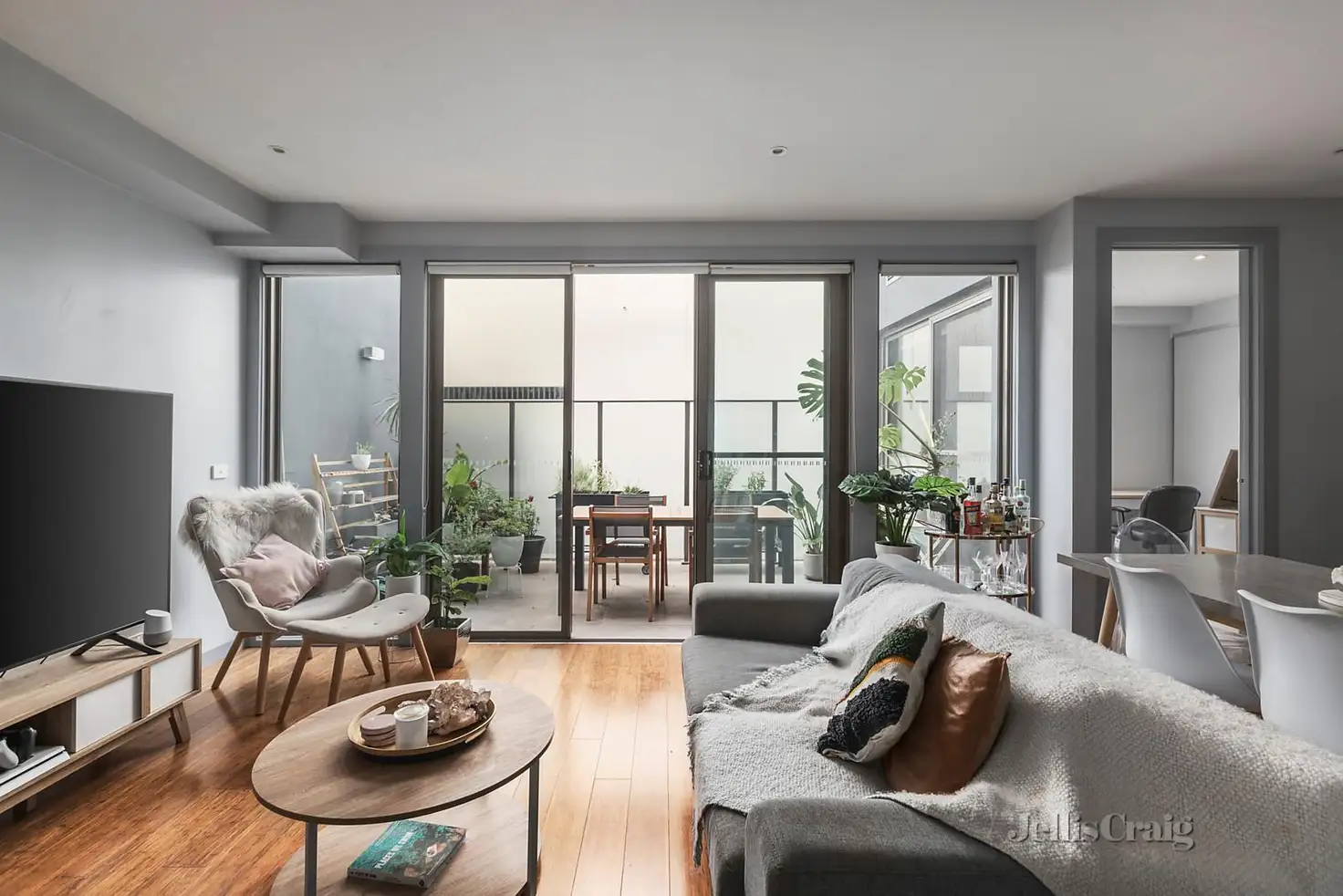 Main view of Homely apartment listing, 5/11 Railway Crescent, Hampton VIC 3188