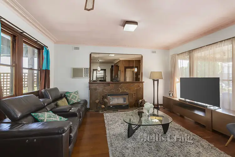 Fifth view of Homely house listing, 8 Schulz Street, Bentleigh East VIC 3165