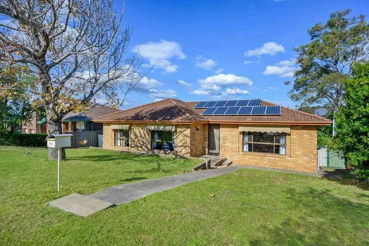 13 Barrington Crescent, Maryland NSW 2287
