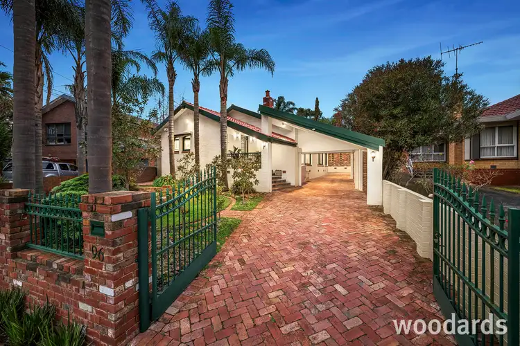 96 Willow Bend, Bulleen VIC 3105