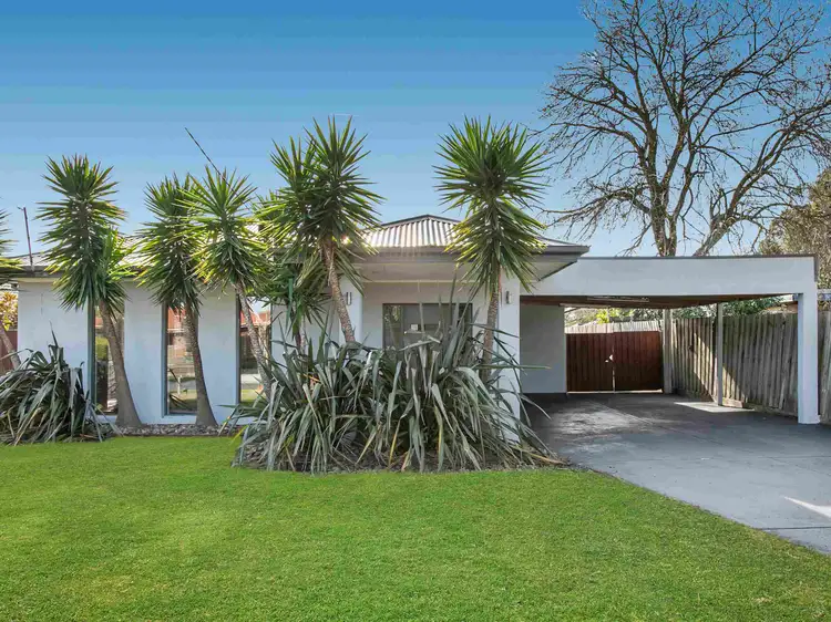 39 Cochrane Street, Cranbourne VIC 3977