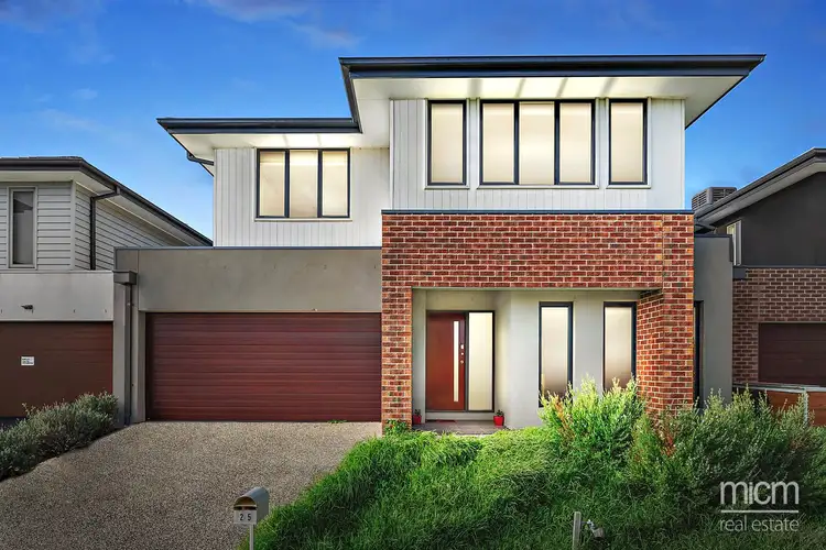 25 Merryfield Circuit, Williams Landing VIC 3027