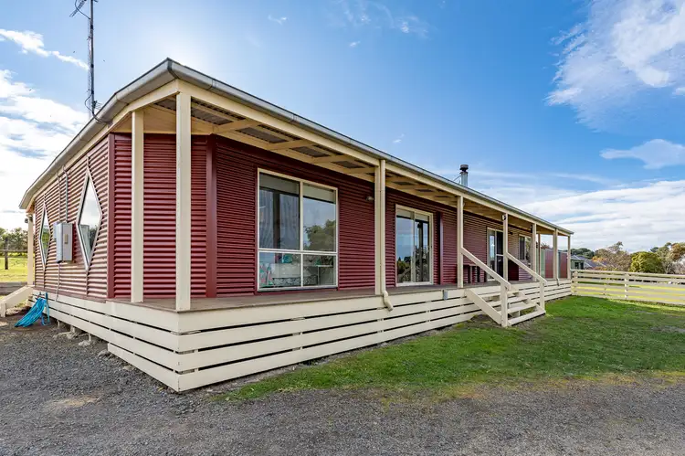15 Clark Court, Longford VIC 3851