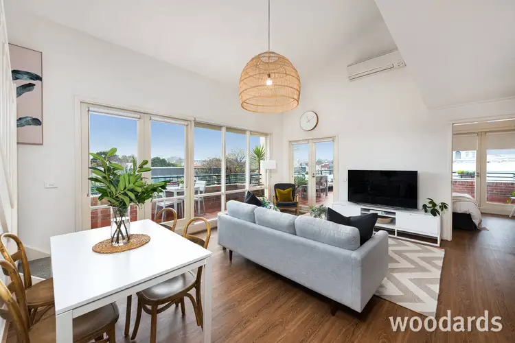 Third view of Homely apartment listing, 196H Riversdale Road, Hawthorn VIC 3122