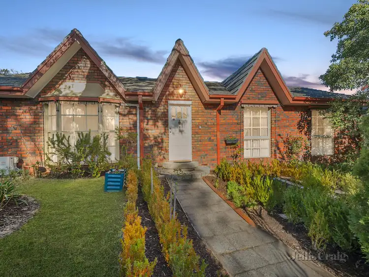 Main view of Homely unit listing, 2/8-10 Lithgow Avenue, Blackburn VIC 3130