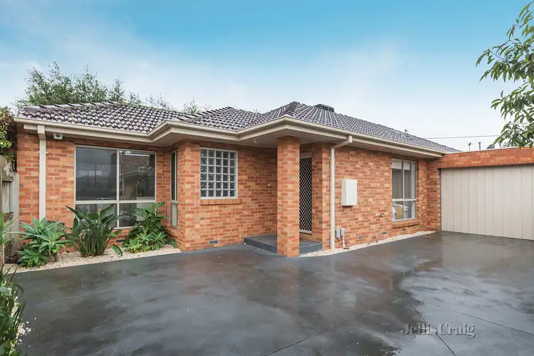 Main view of Homely unit listing, 2/3 Birdwood Street, Bentleigh East VIC 3165