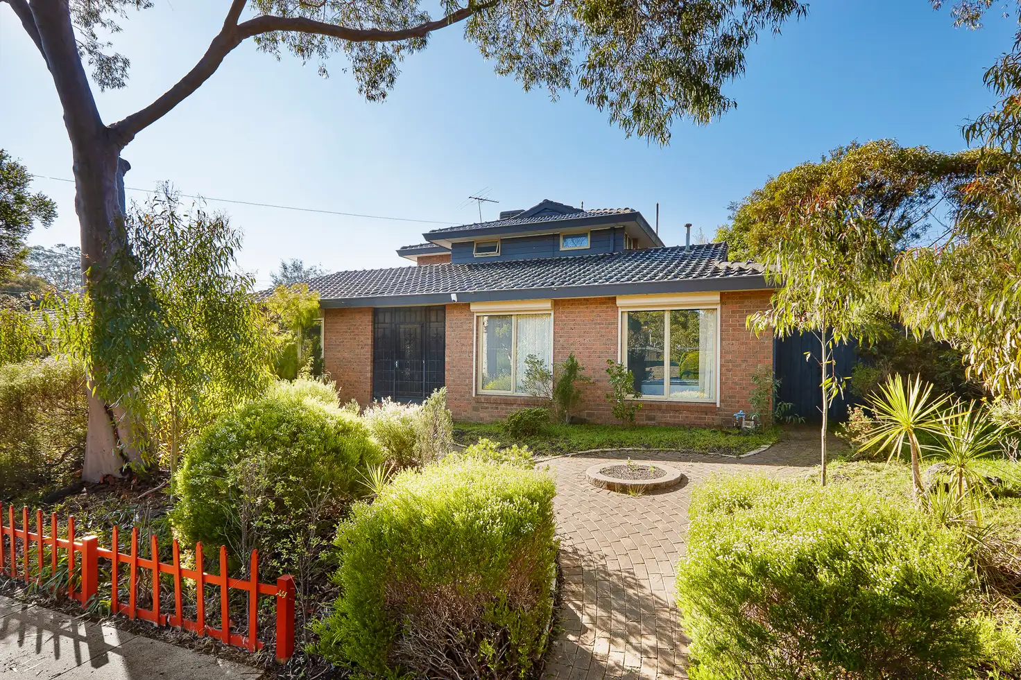 Main view of Homely house listing, 19 Crosby Drive, Glen Waverley VIC 3150
