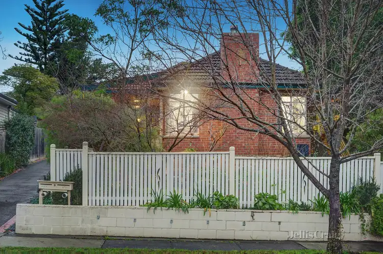 1/8 Ayr Street, Blackburn South VIC 3130