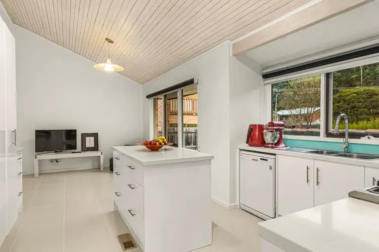 Sixth view of Homely house listing, 1/18 Lynette Avenue, Warrandyte VIC 3113