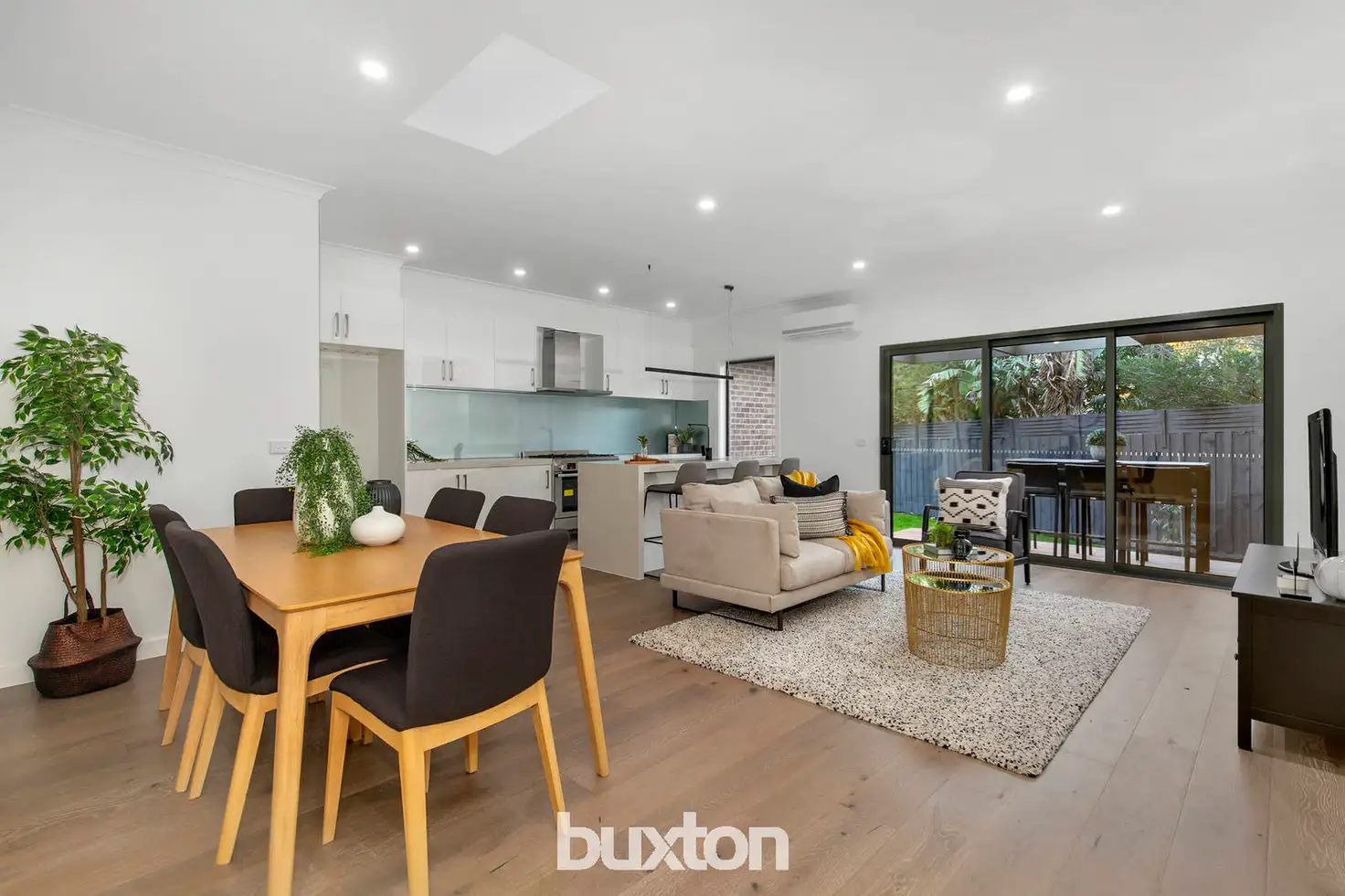 Main view of Homely house listing, 2/2 Fletcher Court, Mount Waverley VIC 3149