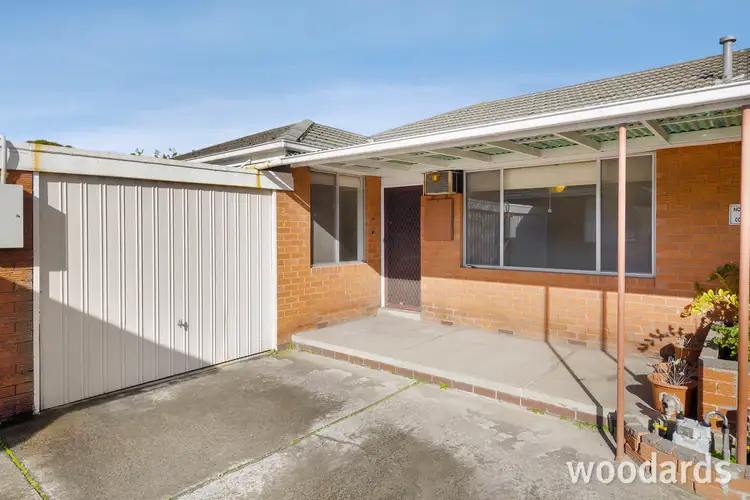 4 Centre Dandenong Road