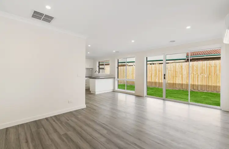 Sixth view of Homely townhouse listing, 2/26 Rogers Street, Pakenham VIC 3810