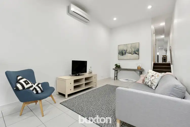 Third view of Homely apartment listing, 2/24 Haughton Road, Oakleigh VIC 3166