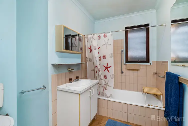 Fifth view of Homely house listing, 24 Hanley Crescent, Seymour VIC 3660