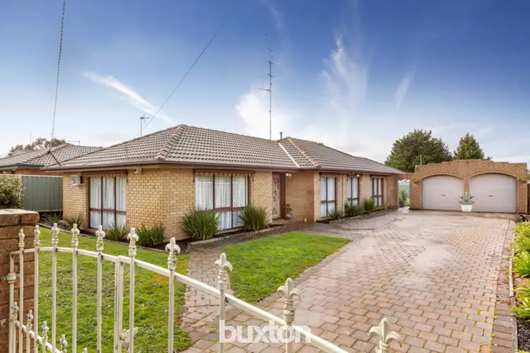 9 Mawarra Drive, Delacombe VIC 3356