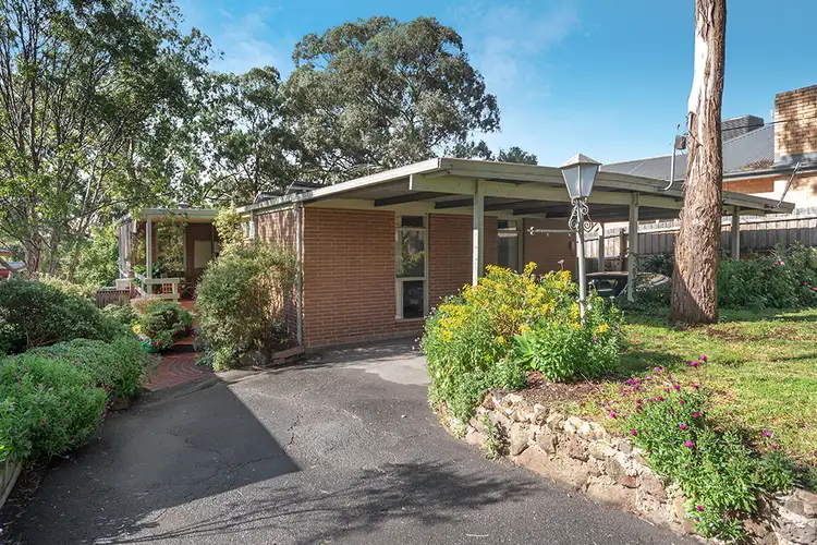 95 Buena Vista Drive, Montmorency VIC 3094