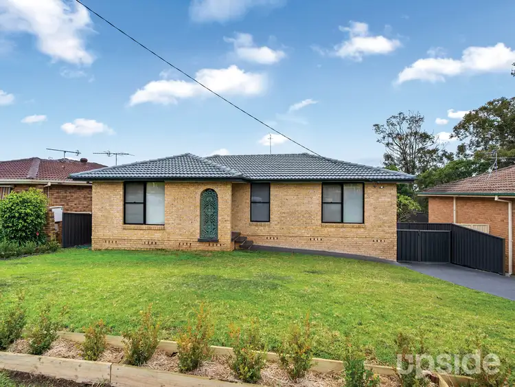 17 Cromdale Parade, Maryland NSW 2287
