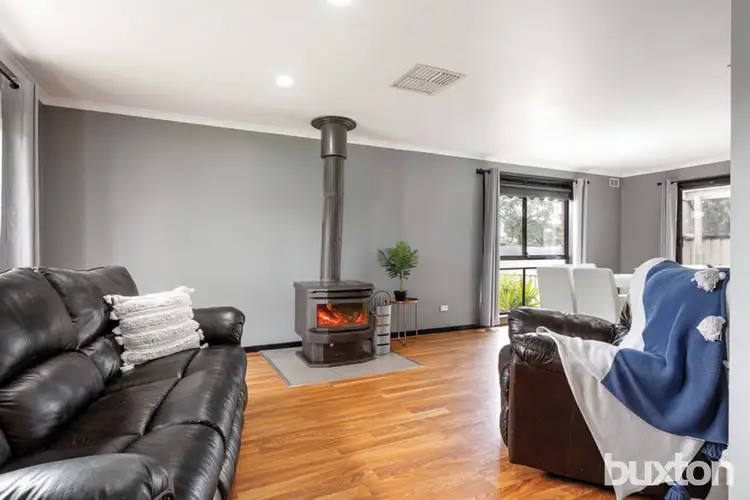 Fifth view of Homely house listing, 2 Tyar Court, Sebastopol VIC 3356