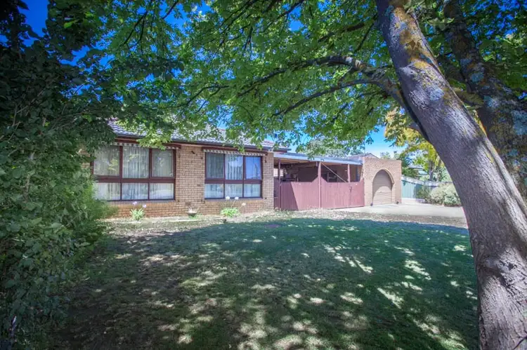 11 Worcester Road, Gisborne VIC 3437