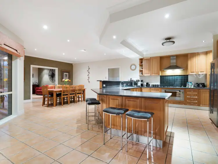 Fifth view of Homely house listing, 10 Pinnacle Place, Hoppers Crossing VIC 3029