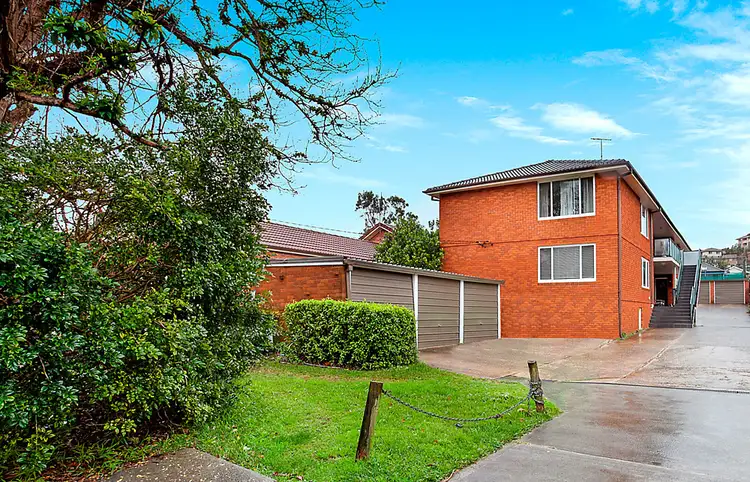 Fourth view of Homely apartment listing, 2/26 Kooloora Avenue, Freshwater NSW 2096