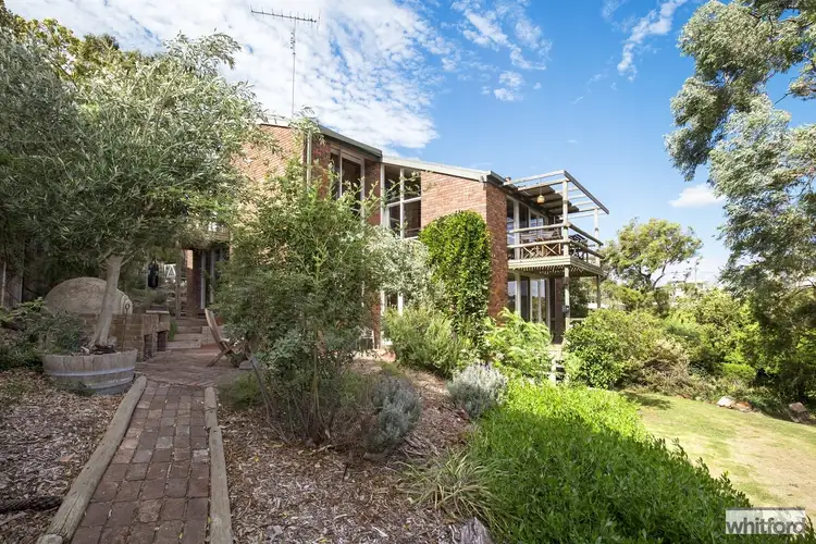 3 Chesterfield Court, Newtown VIC 3220