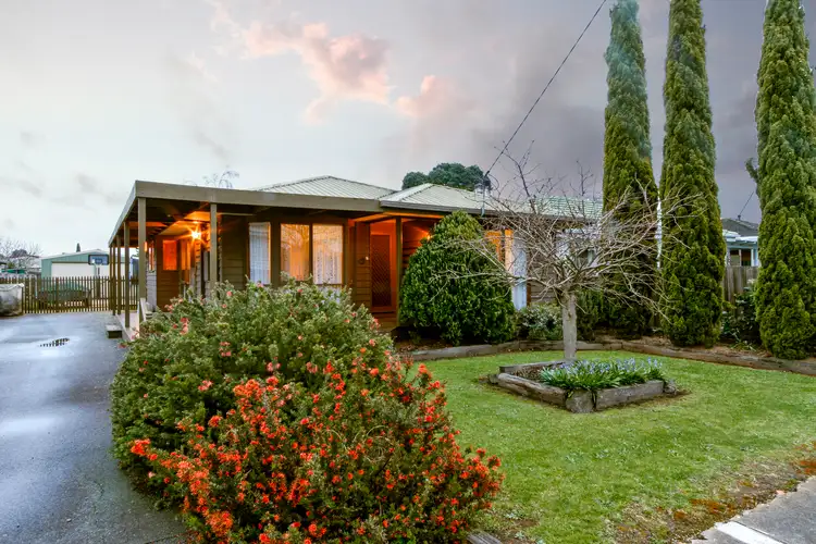 3 Valentine Crescent, Sale VIC 3850