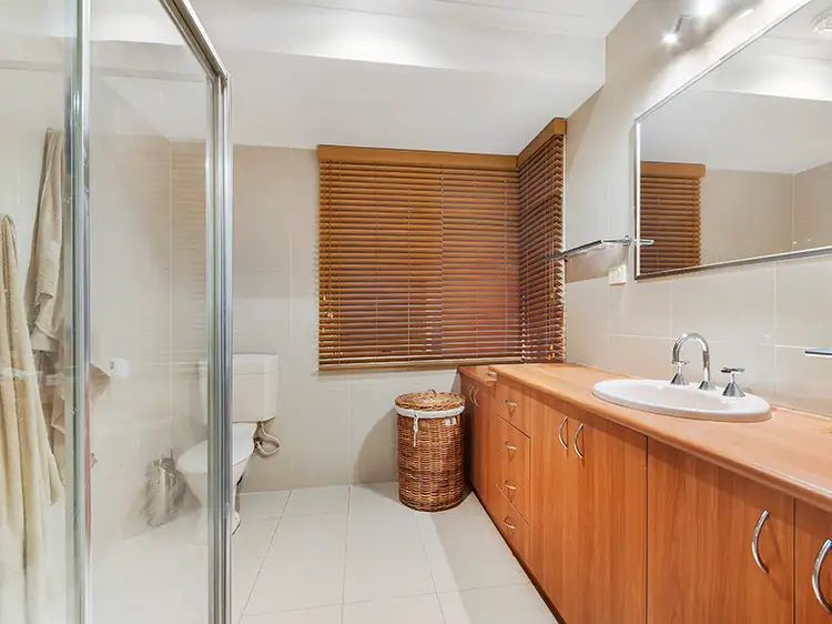 Fifth view of Homely house listing, 10 Orbel Close, Hoppers Crossing VIC 3029