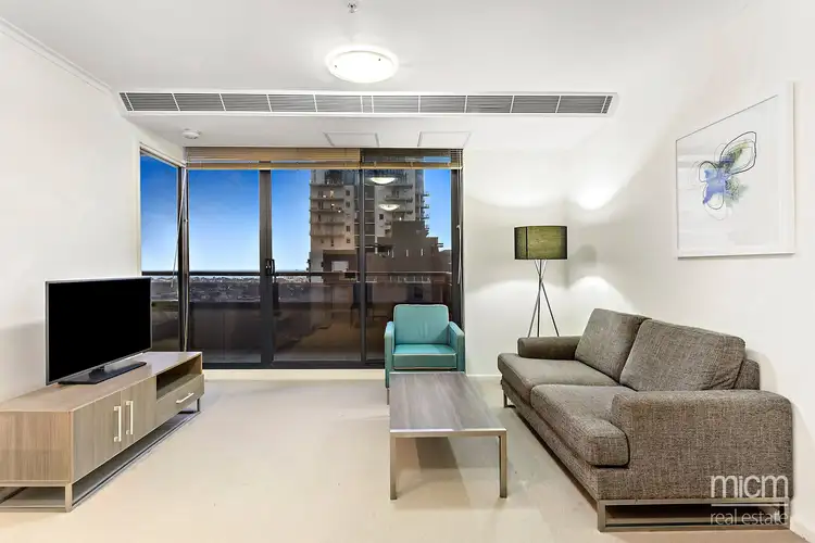 2104/63 Whiteman Street