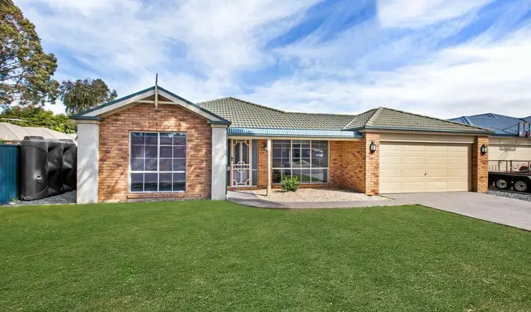 10 Candle Bark Court, Pakenham VIC 3810