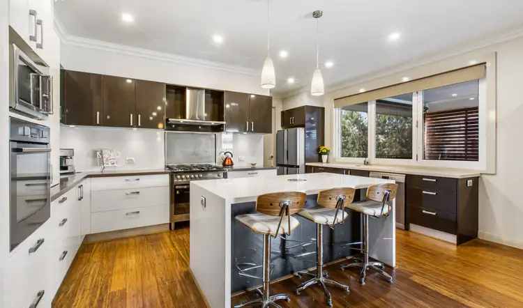 Second view of Homely house listing, 5 Bilby Court, Pakenham VIC 3810