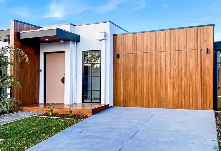 18A Browns Road, Bentleigh East VIC 3165